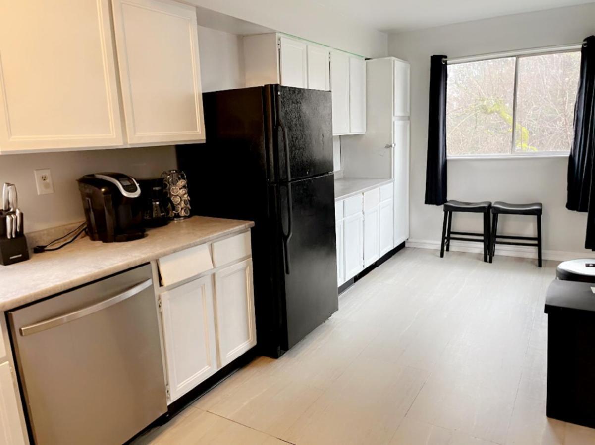 Villa Vintage - 3 Bed House - North Surrey - Ping-Pong And Pool Table - Tv Cable Extérieur photo